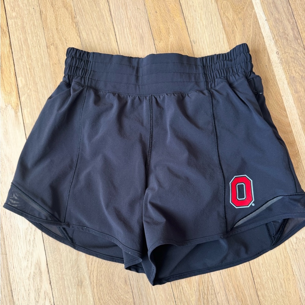 lululemon athletica black 4” HR hotty hot shorts with OSU Logo